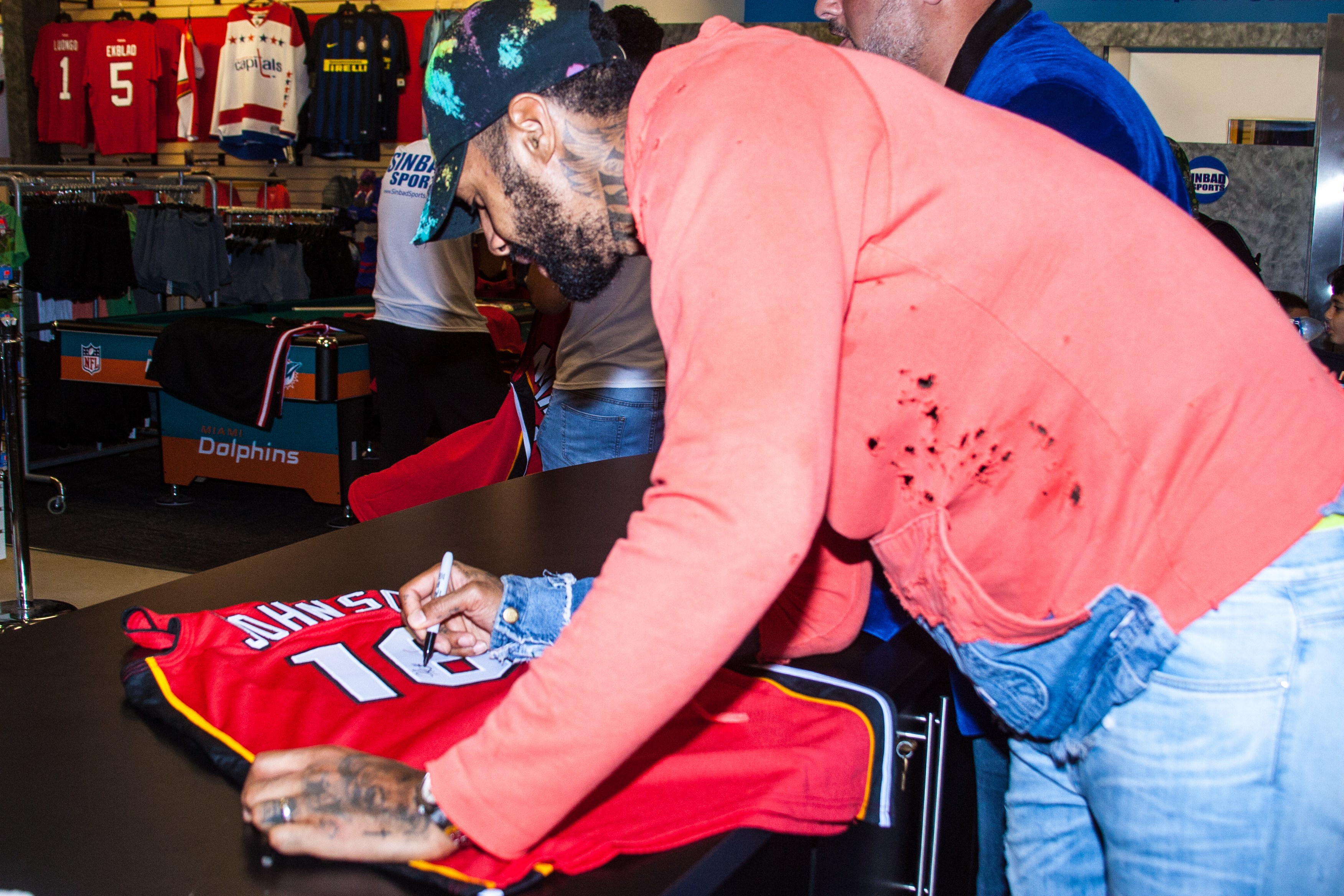 NBA Miami Heat Power Forward James Johnson 16 Signed Autographed XL Black  Replica Throwback Jersey JSA Mens - Sinbad Sports Store